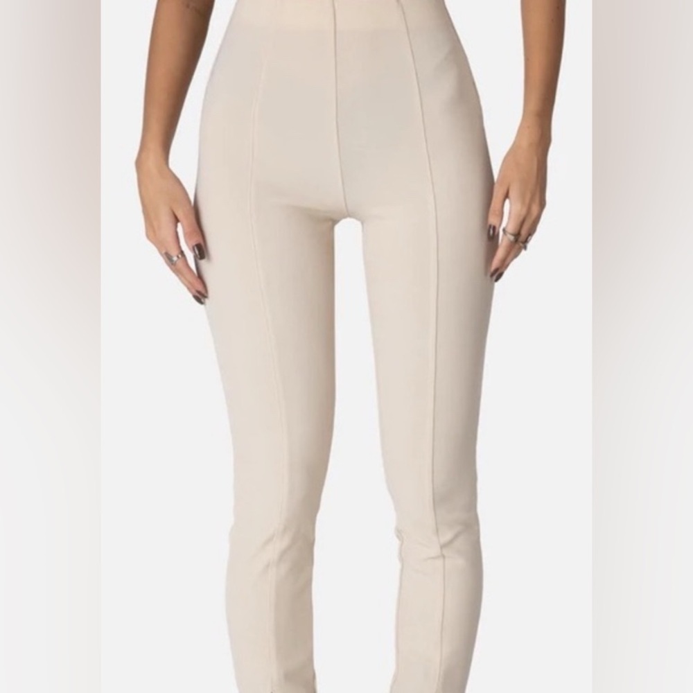 NWT Adika Beige Super Stretch Pull On High Waist Legging Pants, Size Medium